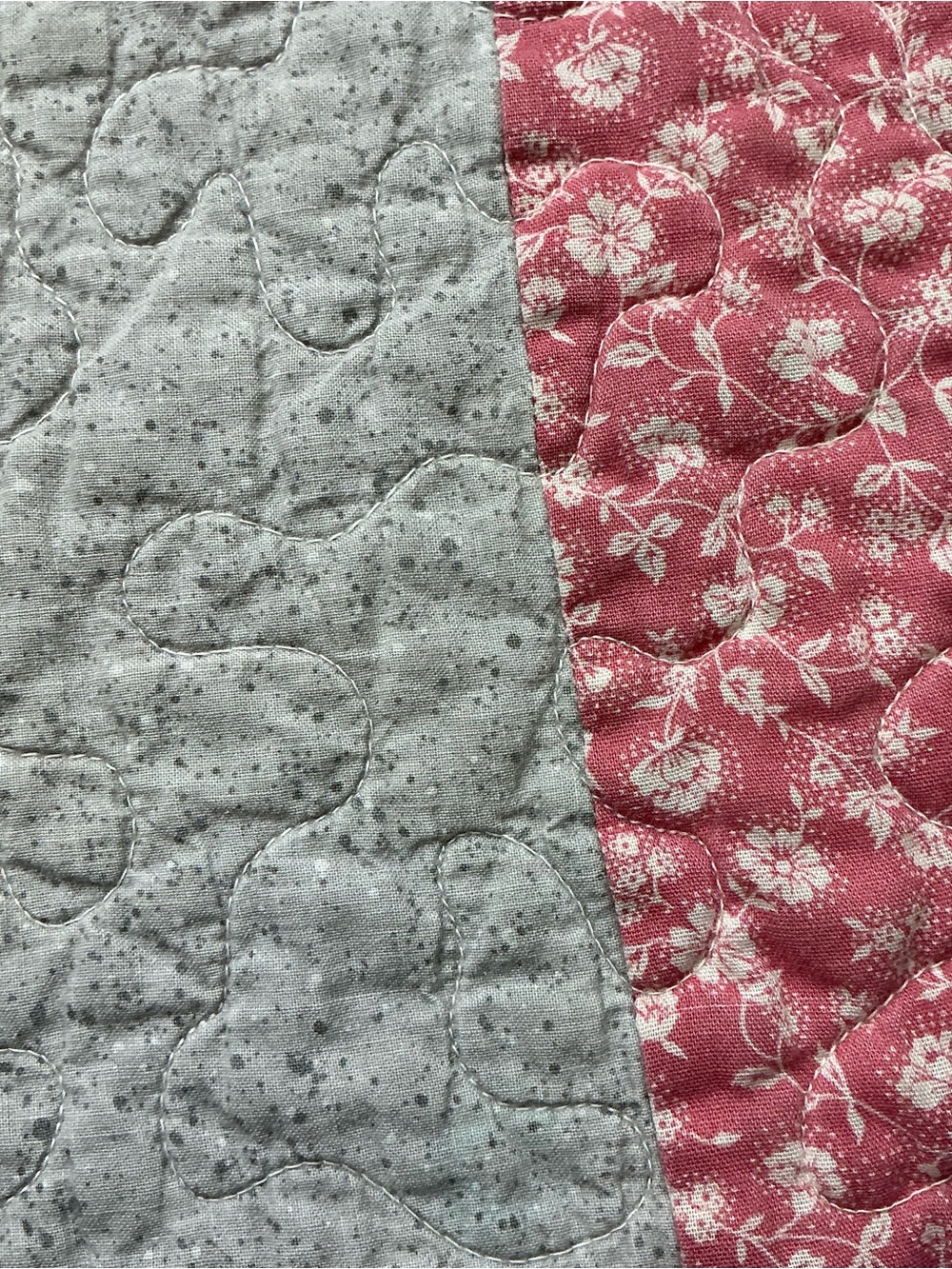 Vintage grandmothers fan quilt pink and gray w/lace detail 63 x 73 USA made - Picture 9 of 9